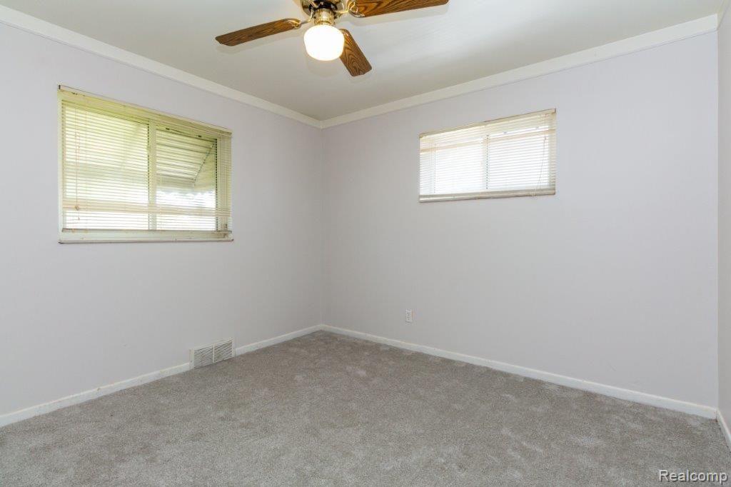 Building Photo - 26211 Linwood St