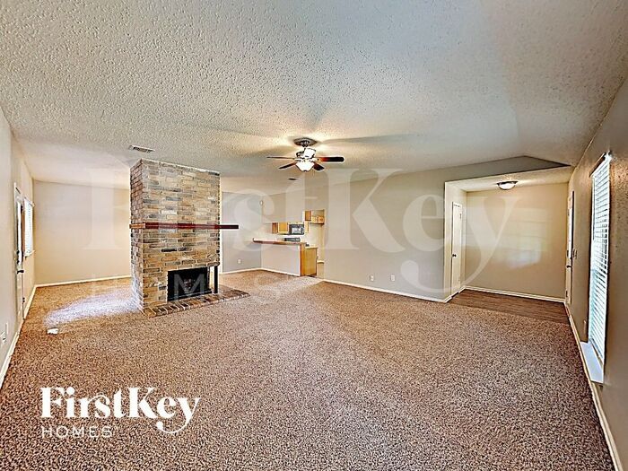 Building Photo - 18115 Brooknoll Dr
