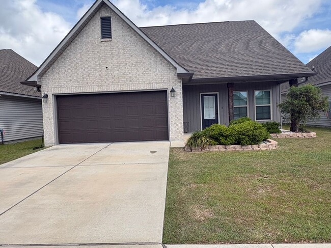 Building Photo - 1513 R. Esplanade