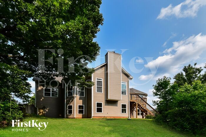 Building Photo - 33 Roberson Dr