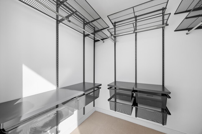 Building Photo - 60 E Monroe St