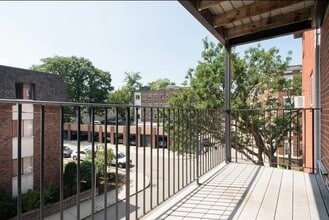 Building Photo - 36 Bellvista Rd