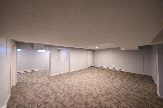 Building Photo - 4 Cyrus Way