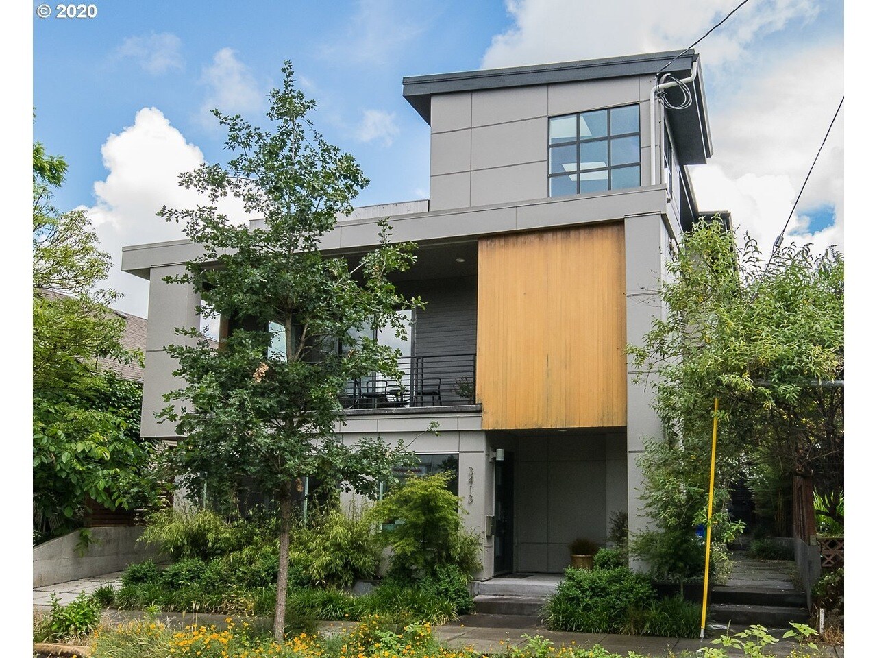 Building Photo - 3417 SE Division St