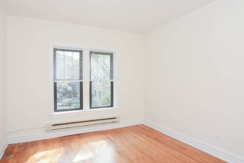 Building Photo - 846 W Cornelia Ave