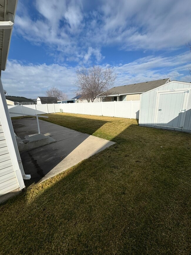 Building Photo - 4148 W 5060 S