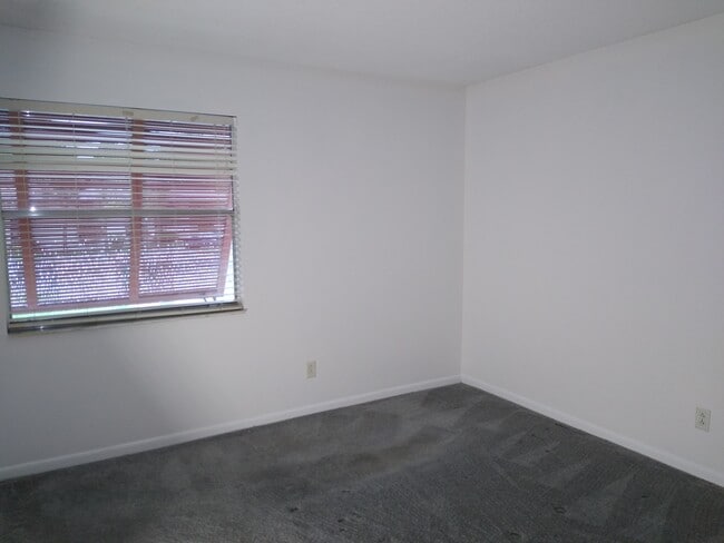 Building Photo - Wax Myrtle Woods