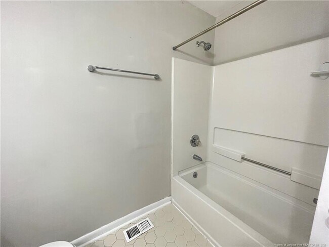 Building Photo - 6804 Leeds Ct