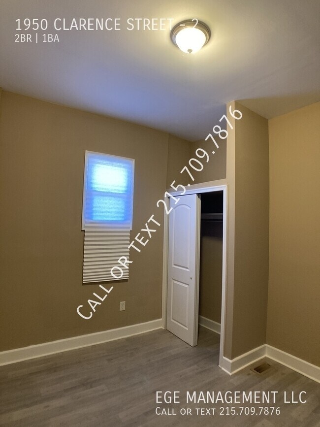 Building Photo - 1950 Clarence St