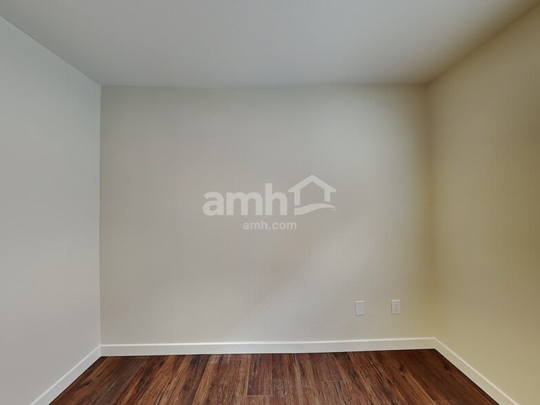 Building Photo - 9347 Brigham Ave