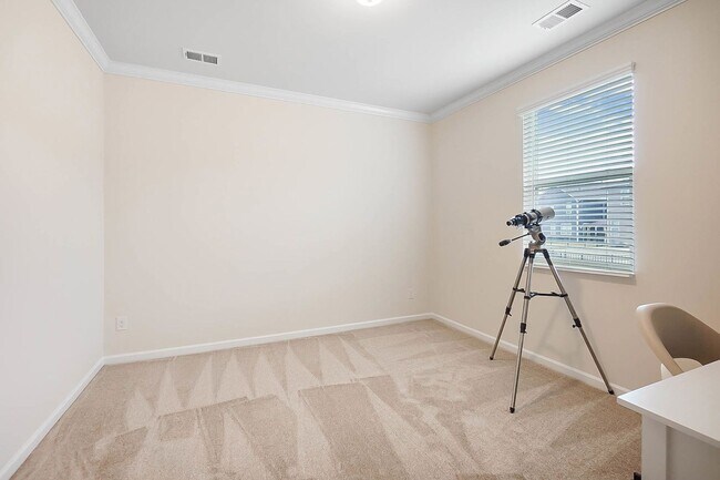 Building Photo - Beautiful Five Bedroom Home in Indian Trail!