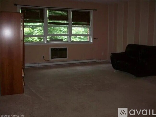 Living room - 1730 State St