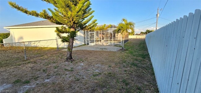 Building Photo - 510 SE 27th Terrace