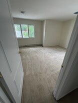 Building Photo - 970 Bard Ave