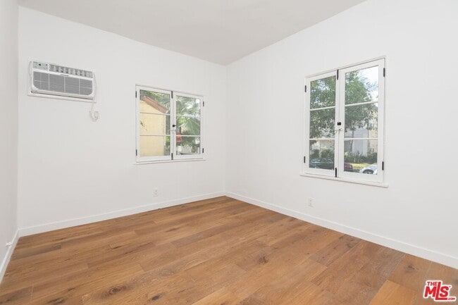 Building Photo - 7714 Rosewood Ave