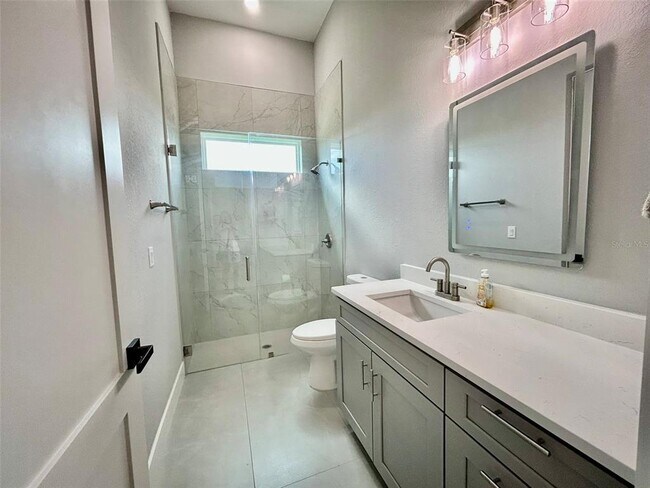 Building Photo - 15109 Aquarius Cir
