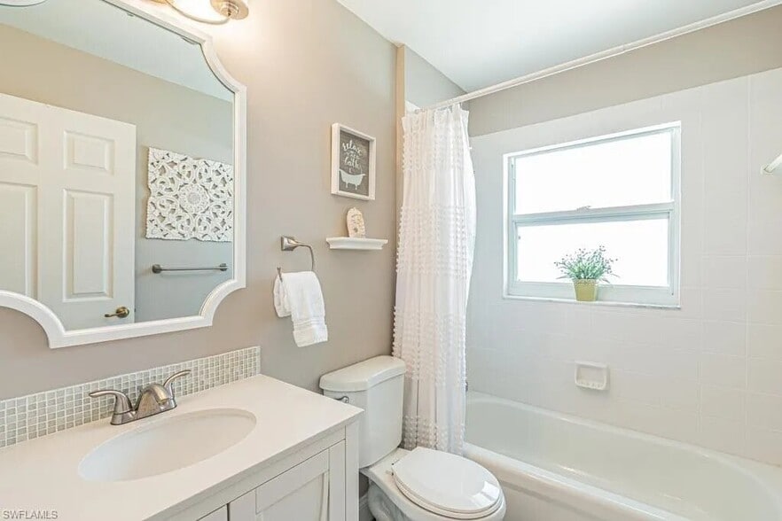 Building Photo - 5090 Cedar Springs Dr