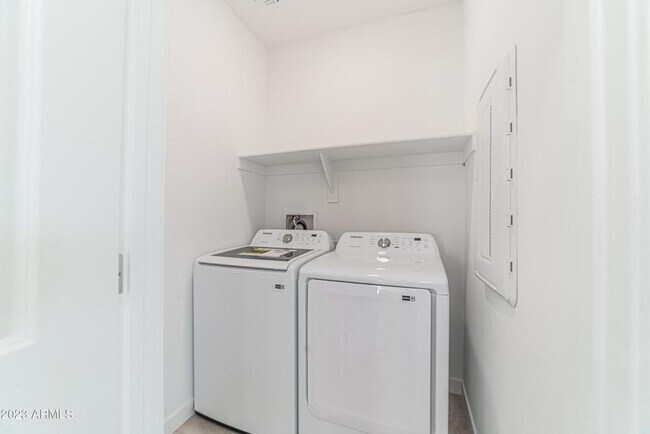 Building Photo - 3bed, 2bath Home