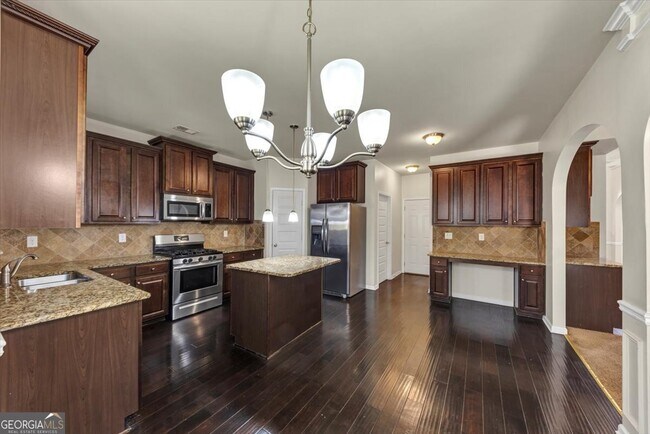Building Photo - 3777 Shady Maple Dr