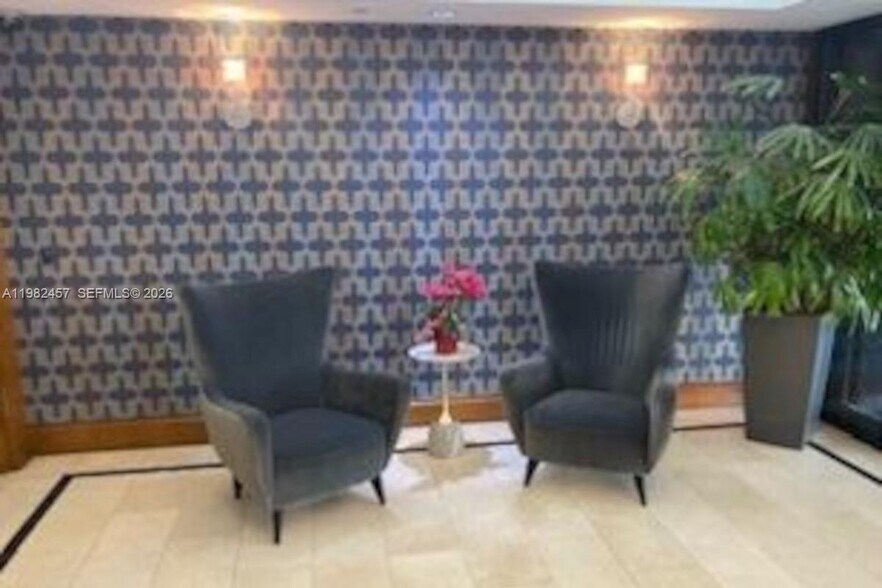 Building Photo - 200 SE 15th Rd