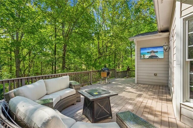 Building Photo - 4750 Spring Wood Trace