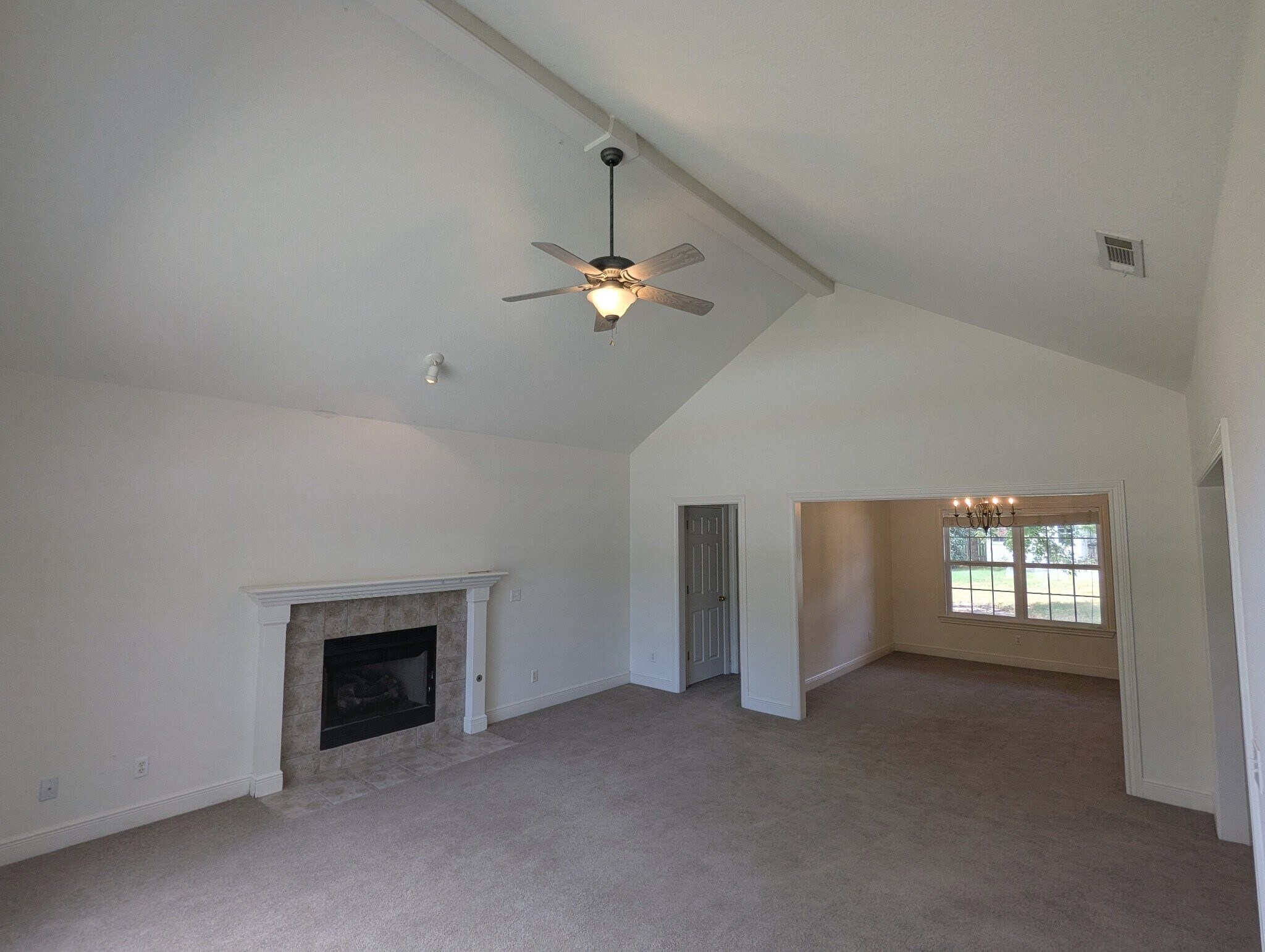 Building Photo - 702 Tunbridge Dr