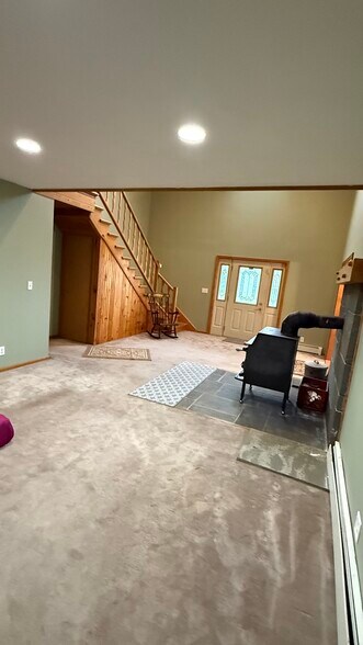 Building Photo - 600 Lynda Maria Ln