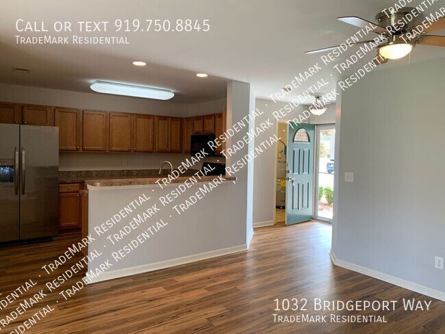 Building Photo - 1032 Bridgeport Way