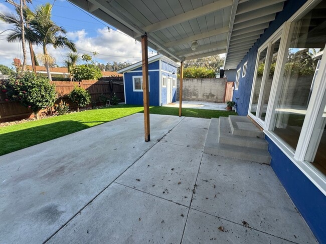 Building Photo - 3 Bedroom Single Level Home in Foothills o...