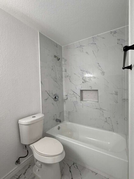 Building Photo - 5214 Charolais Dr