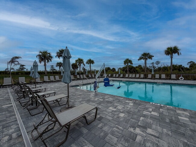 Building Photo - 3 Bedrooms | 2 Bathrooms | 2-Car Garage | Biscayne Landing – Gated Community