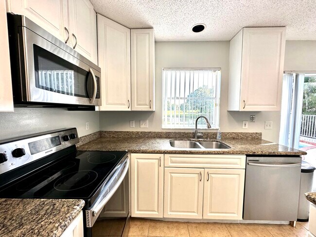 Building Photo - 2698 Linkside Dr