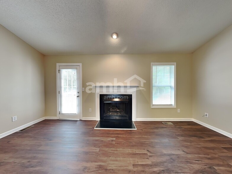 Building Photo - 3111 Brookrun Dr