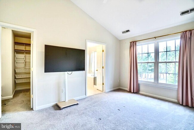 Building Photo - 7372 Ardglass Dr