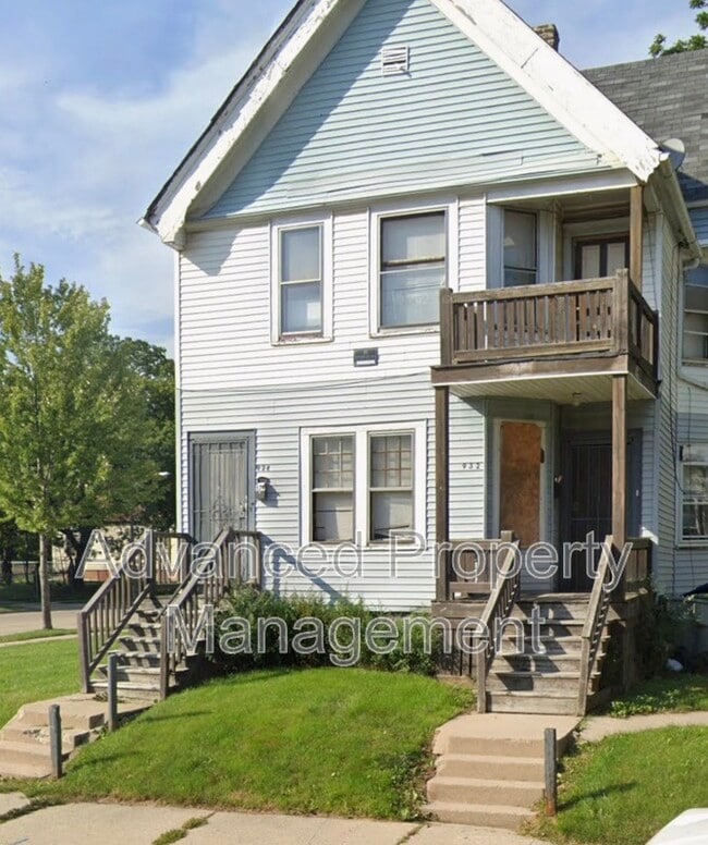 Primary Photo - 934 W Chambers St