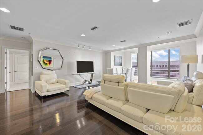 Building Photo - 222 S Caldwell St