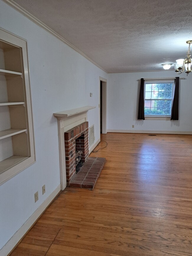 Building Photo - 66 Davis Ave