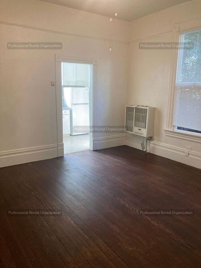 Building Photo - One bedroom Gem in Heart of Quaint, Historic West Petaluma
