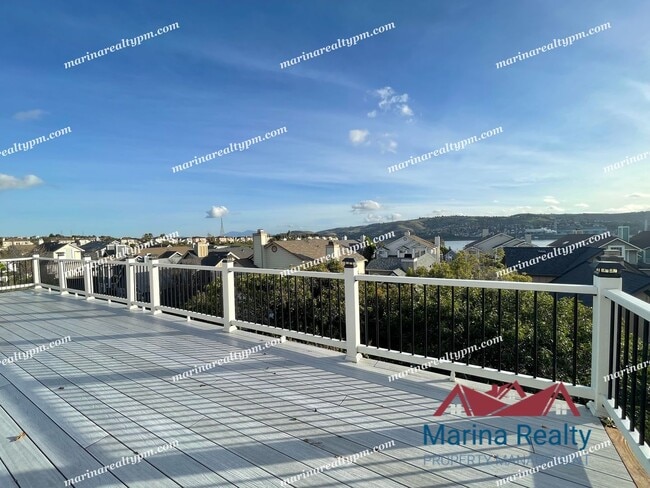 Building Photo - Available August 1st   Waterview Large Bal...