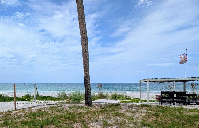 Building Photo - 2934 Gulf of Mexico Dr
