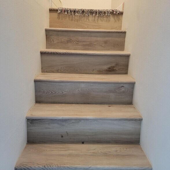 Building Photo - 1213 Center St