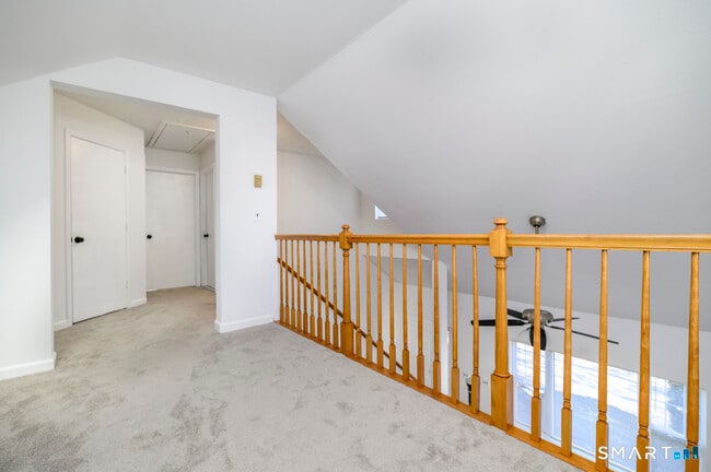 Building Photo - 905 Oronoke Rd