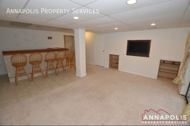 Building Photo - 430 Knottwood Ct