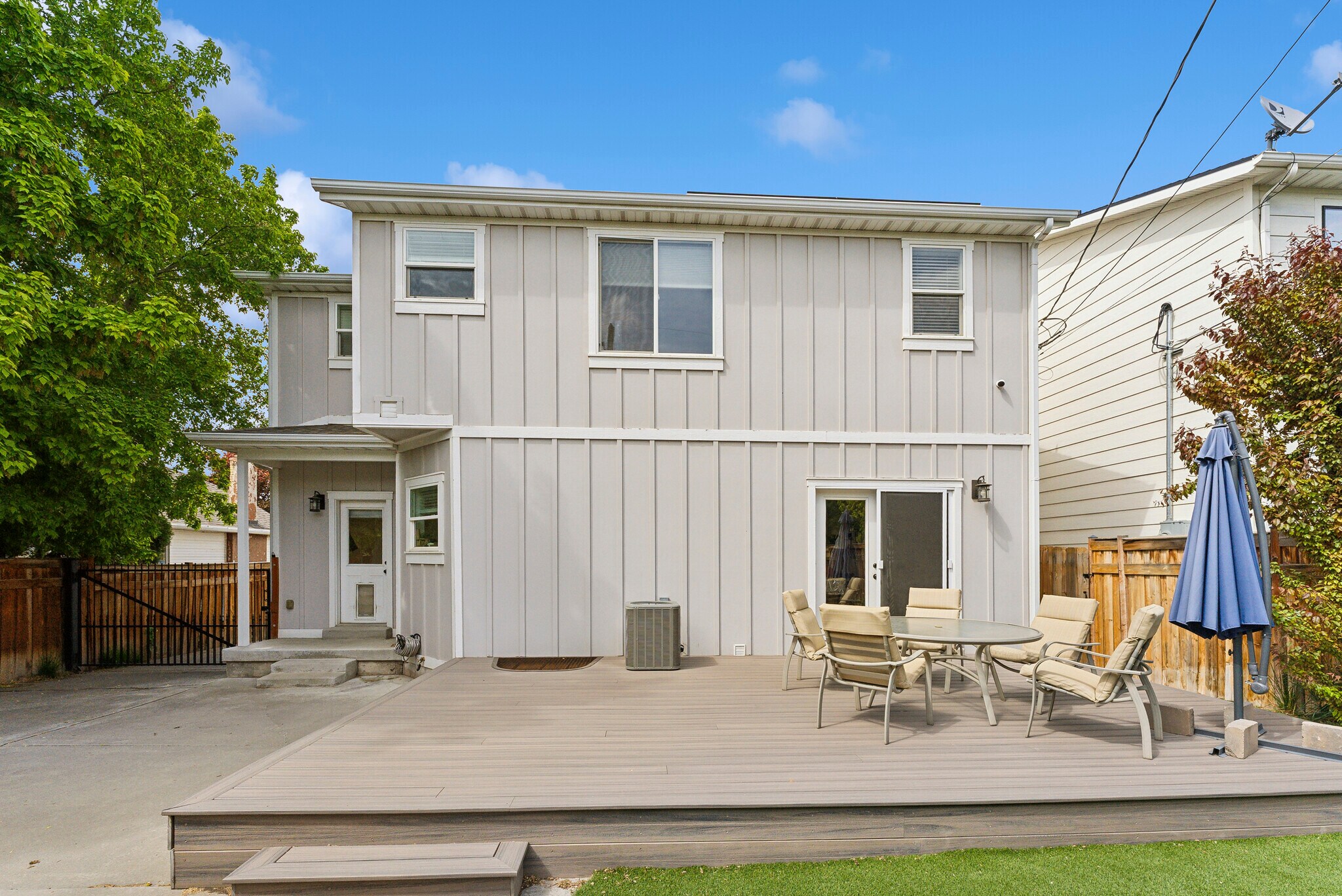 Building Photo - 1044 E Wood Ave