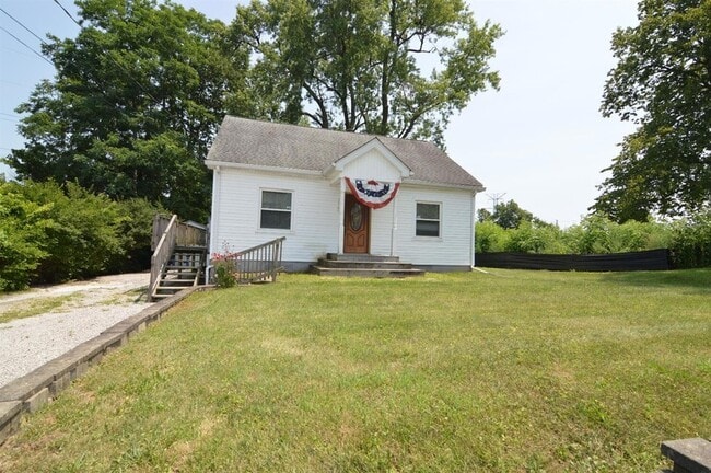 Building Photo - 1460 Greendale Rd