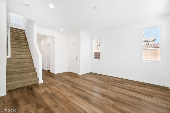 Building Photo - 399 Mary Baer Wy