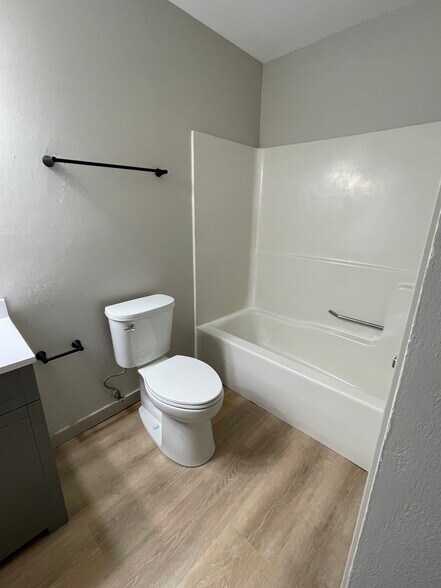 Building Photo - 2933 King James Way