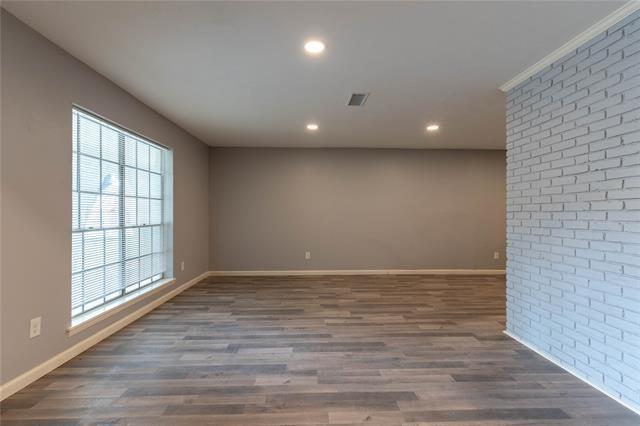 Building Photo - 7611 Dentcrest Dr