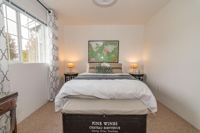 Building Photo - 2030 Brookhurst St