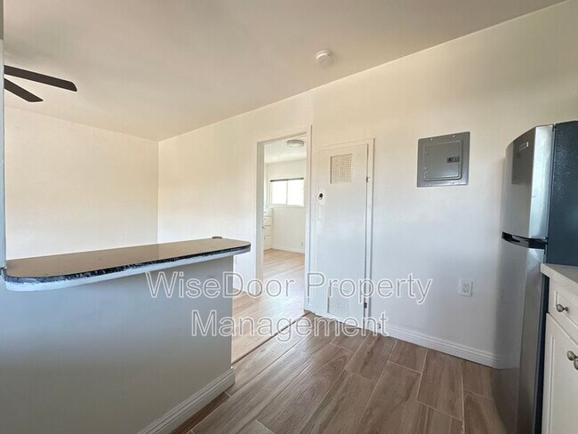 Building Photo - 5934 Cloverly Ave